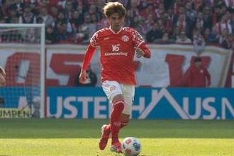 日本代表MFに「現時点で問い合わせなし」　“記録的な移籍”見込み…現地報道「かつてないほど潤う」