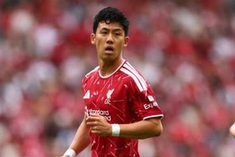 遠藤航が半年ぶりの復帰戦　ファン・ダイクとコンビ…現地一定評価も「失点に関わってしまった」