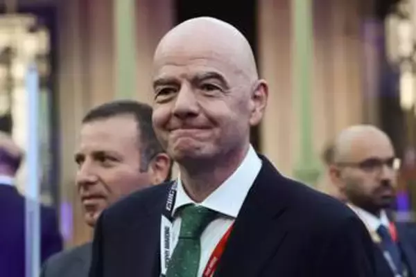 FIFA会長の“暴走”に元選手は「もうたくさんだ」　商業主義に猛反発…「身内」のレジェンドからも辞任要求