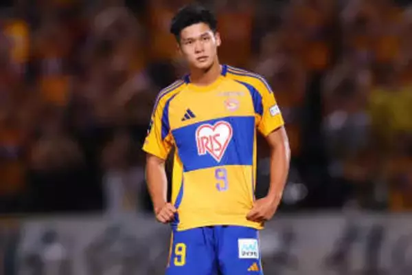 プロ初先発で衝撃ゴール「ホンモノや」　生え抜き18歳が即活躍で「未来明るすぎ」