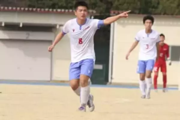 Jクラブが獲得へ動き…古豪2年生は“絶対的存在”　プロへは「高卒で行くか、大学経由か」