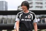 「中村俊輔のFKが「切れ味えぐっ！」　若き才能への“特別授業”が大反響 「伝家の宝刀なまってない」」の画像1
