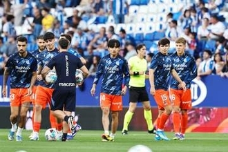 久保建英が「リバプールに移籍したかと」　デザインが酷似…新ユニ姿が話題「伏線ですか」
