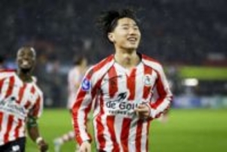 相手DF呆然…日本人の“切り返し”が「素晴らしい」　欧州1部で完全復活「また代表に」