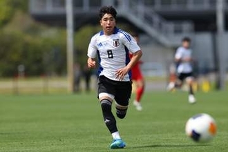 U-17日本代表10番に衝撃「バケモン」　海外でミドル弾…間合い＆外し方が「全部うま」