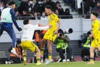 鹿島学園が劇的ゴールで初の決勝進出　前回準Vの流経大柏を下す…高校サッカーも“茨城旋風”