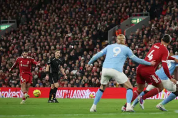 ドンナルンマ棒立ち「神すぎる直接FK」　世界一のGKから…ファン衝撃「芸術的な一撃」