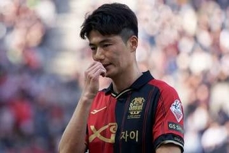 元韓国代表キ・ソンヨン「狂っている」　机を叩き驚嘆…日本代表に本音「イライラする」