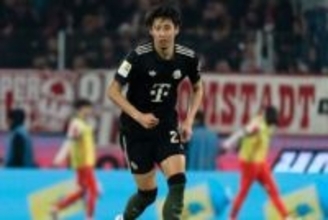 日本代表DFが「攻撃面で何度も存在感」　決勝点を演出…現地高評価「巧みなヘディング」