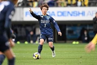 アンクルブレイク→エジルシュート「なんじゃこりゃ」　相手翻弄の美技にファン驚愕「ハンパないな」