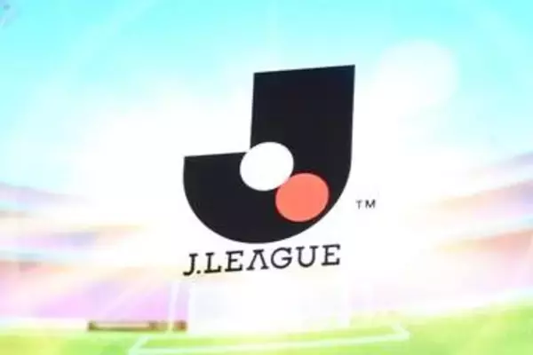 Jリーグのアパレルコラボ「襟付きなのポイント高い」　新グッズに喝采「デザインめっちゃ好き」