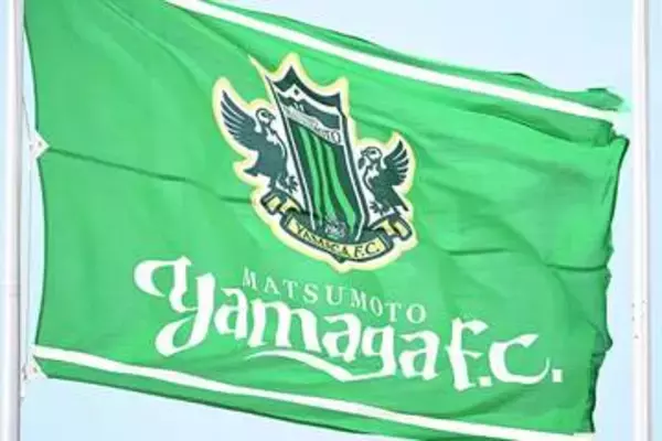 松本山雅がホームスタジアムの改修状況を発表　バックスタンドの”座席設置”が全数完了