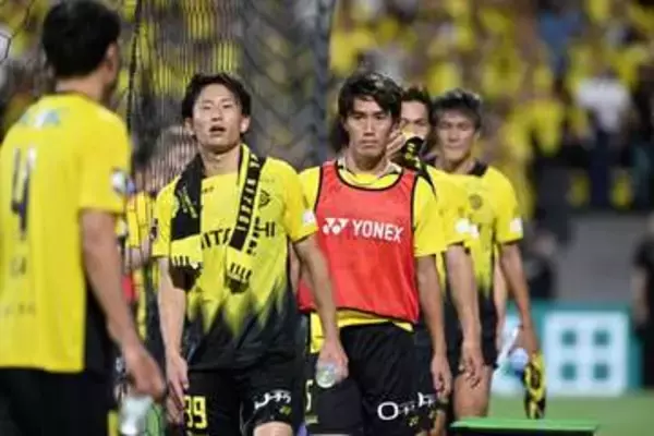 JクラブがACLEでユニ色が「ほぼ一緒じゃね？」　“同系色”で対峙に「区別つかん」「見にくい」