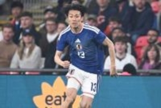 日本人がアーセナル主力を「ブチ抜く」　股抜き突破…スタジアム騒然「クロスまで完璧」