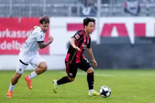 欧州で無視され続けた20歳日本人　監督交代で一変…プレシーズンで存在感「ダイナミズムを備えている」