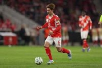 日本人が欧州で衝撃の一撃　ボール奪取&パス交換→豪快ゴラッソに現地「まさに夢のようなゴール」