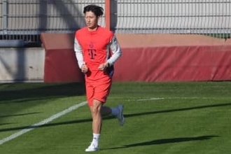 森保Jに朗報　26歳DFがボールトレーニング開始とクラブ発表…筋肉トラブルで戦線離脱