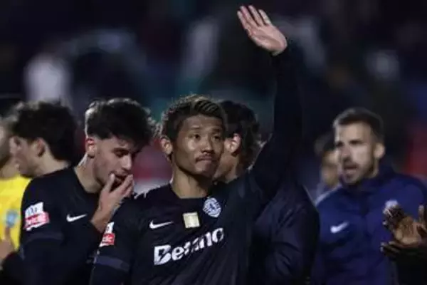 日本代表MFに英クラブが注目　主力の競争相手を確保へ…”関心再燃”と現地報道