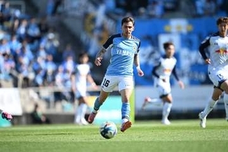 J2エースが契約満了「話し合い重ねましたが」　今季5ゴール…ファン悲鳴「マジかぁ」