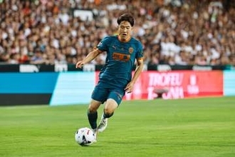 日本人19歳は「最も期待を抱かせる」　現地紙が絶賛…プレミア相手に「好パフォーマンス」