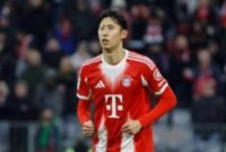 日本代表DFが再び負傷か「離脱せざるを得なかった」　近日中に検査…現地指摘「筋肉系のトラブル」