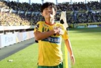 雰囲気を一変させた17歳「こいつ、やるな」　20個上の先輩が驚愕…“奇跡の年”に生まれたニュースター