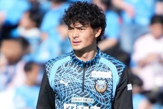 古巣サポから”異例のチャント“に涙　試合後の心温まる光景が「美しい瞬間」「もらい泣きした」