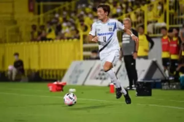 37歳の元日本代表に「相手サポも拍手」　ポストに足直撃も…決死プレーの「執念素晴らしい」