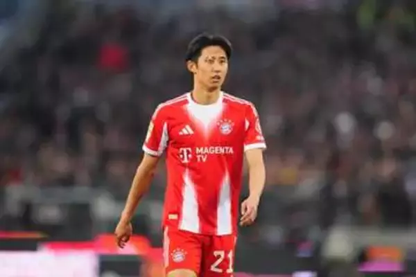 歴代最強チームに日本人「冷静に考えてやばい」　名手らと歓喜の姿に「もっと評価されてくれ」