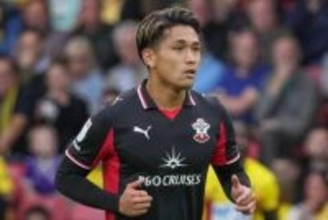 22歳日本人が見せた「驚異的なジャンプ力」　先発起用に応える一撃…現地絶賛「叩き込んだ」