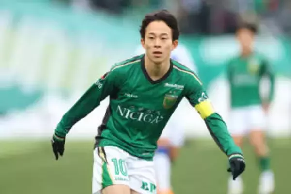 J新10番のアシストが「凄まじい」　トラップで”置き去り”…生え抜きホットラインが「えぐい」