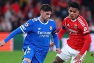 レアルMFの相手へ”グーパンチ”はお咎めなし？　CLでのプレーに海外物議「レッドカードから逃れた」