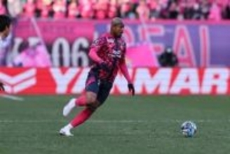相手抑えビクともせず「日本のルカク」　J屈強FWのしなやかプレーが「ロマンを感じる」