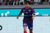 「開幕戦で一発退場…2試合の出場停止と罰金が決定　足裏タックルが「著しく不正なプレー」に該当」の画像1