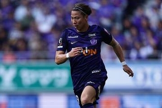 浅野拓磨が復帰後初ゴール　2016年7月以来、3759日ぶり弾…ゴール前で技あり弾