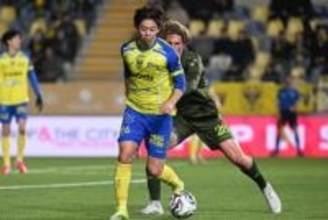 欧州1部クラブ牽引…日本人が「完全に覚醒した」　日本代表入り期待「パスすごいな」