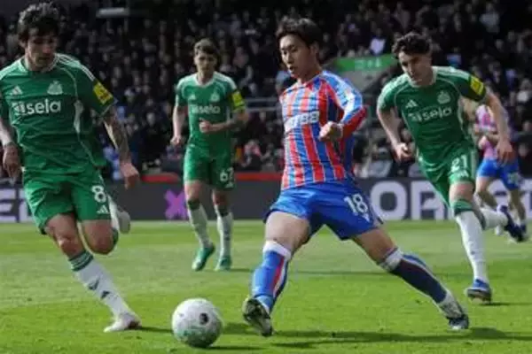 日本代表MFが反撃の起点「勝利に導いた」　14分で流れ変え…現地喝采「ファンの崇拝を集め続ける」