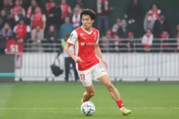 完璧ターンから劇的弾が「全部美しい」　今季二桁目前…25歳日本代表の一撃に「鳥肌立つ」