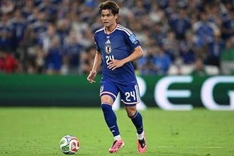 佐野海舟の獲得レース「リバプールが優位」　プレミア強豪が争奪戦「狙いを定めた」