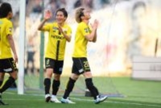 天国の祖父に捧げるゴール「点取るって約束して」　途中出場から追加点…試合後に明かした涙の理由