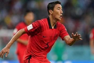 元韓国代表が首絞め一発退場「挑発に乗った」　決勝でまさか…報復で「レッドは妥当」
