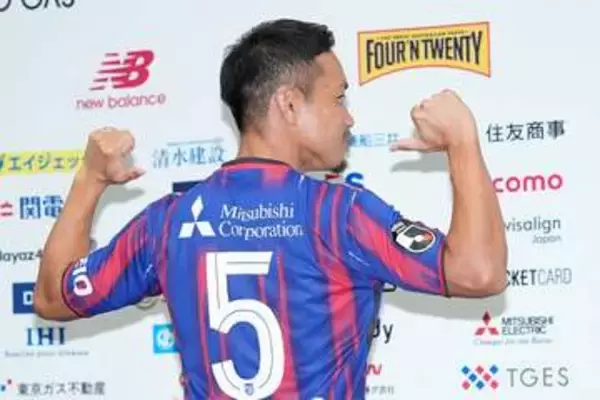 長友佑都、開幕戦前にヘアバンド披露　新ユニ姿に会場騒然…プロ19年目「新人のようにギラギラ」