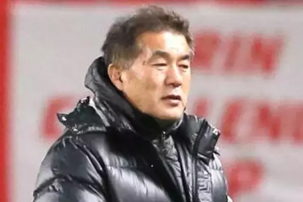 苦労した外国人監督との「主導権争い」　“現場”vs“強化”…求められる「パラレルな関係」