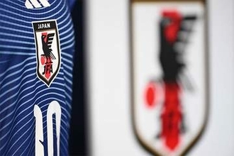 日本代表ウェア着用…大物女優登場で「最高すぎる」　W杯エールの「空気感が好き」