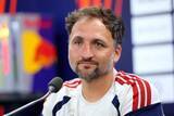 「バイエルン監督が日本サッカーに感銘「世界にも良い事例」　RB大宮に4-1で勝利も「洗練されている」」の画像1