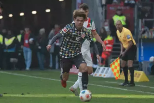 佐野海舟の「レベル上がりすぎてない？」　ボール奪取、ドリブル突破…カウンター起点に「美しい動きだ」