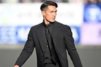 槙野監督の“愛のゲキ”が炸裂「ホントに1年目かよ」　ロッカールーム舞台裏が「雰囲気最高です」