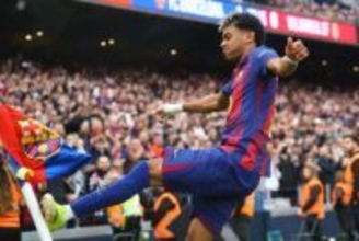 18歳ヤマルが「歴史に名を刻んだ」　大先輩を上回る驚異の記録…衝撃ハットで現地注目