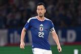 「敵将が吉田麻也に敬意「謙虚で偉大な選手」　花道に異例の参加…好プレーに「何で10分で去るのか」」の画像1