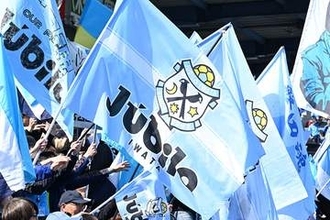Jリーグゲストに「長澤まさみさんのパパ！？」　来場ゲストにファン驚き「さすがのDNA」